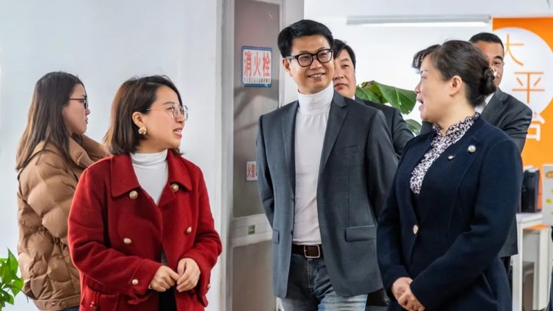 代理公司优势：专业、高效、合规