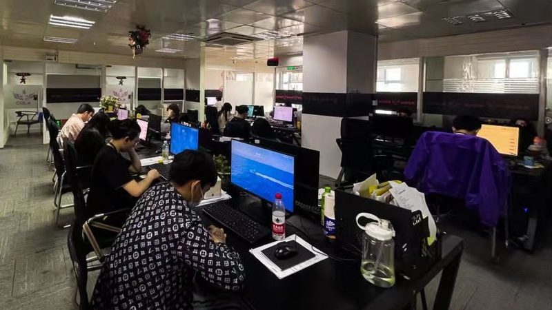直播设备采购清单：如何打造高效直播环境**